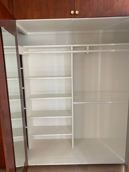 bedroom 1 closet - 6213 Commodore Sloat Dr