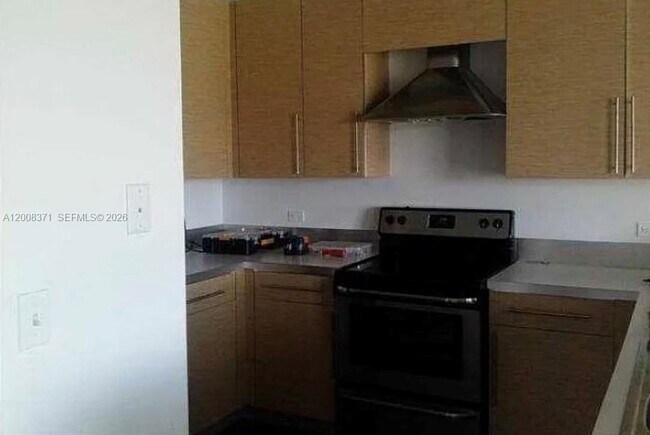 Building Photo - 1791 NE Miami Gardens Dr