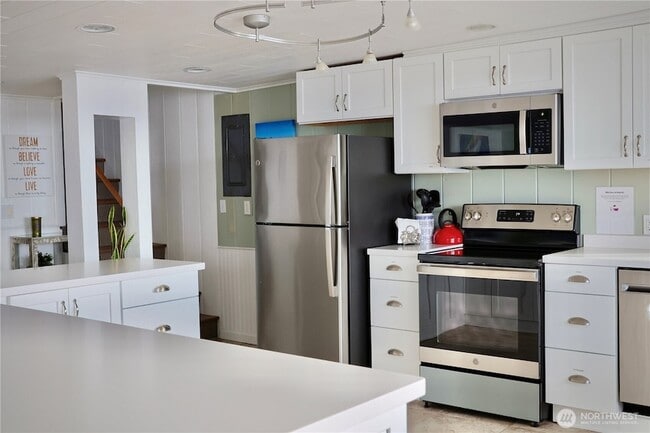 Building Photo - 14300 Frans Dr