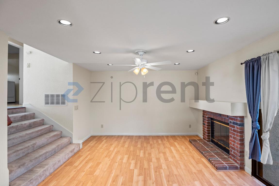 Building Photo - 2030 Laurel Canyon Ct