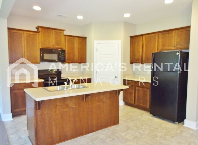 Building Photo - 4379 Shivas Way