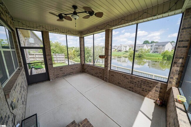 Building Photo - 458 Jewelwood Dr