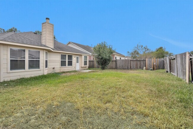 Building Photo - 32102 Decker Oaks Dr