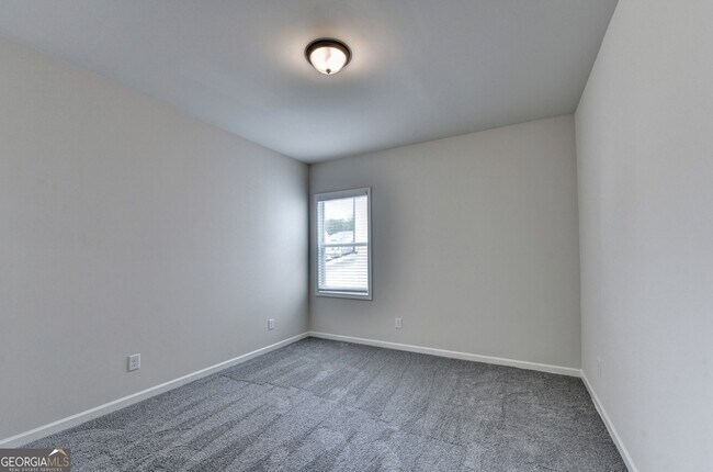 Building Photo - 1854 Westfall Lndg