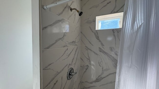 Building Photo - Brand New Beautiful 3 Bedroom Home for Rent in Adelanto