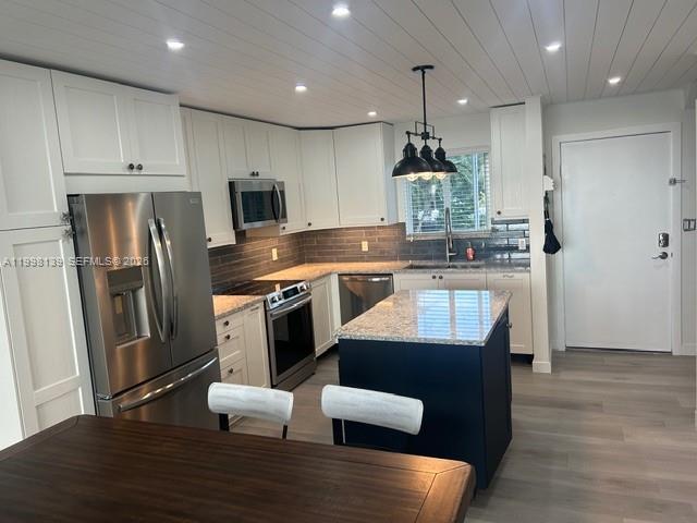 Building Photo - 200 Harborview Dr