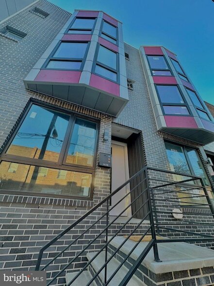 Building Photo - 1636 S Bailey St
