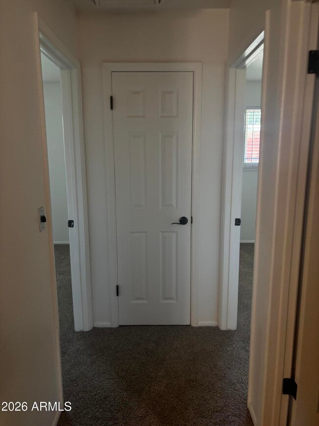 Building Photo - 115 E Paula Cir