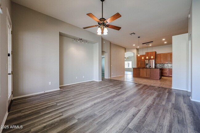 Building Photo - 3840 E Campbell Ave