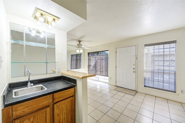 Building Photo - 6500 Sands Point Dr