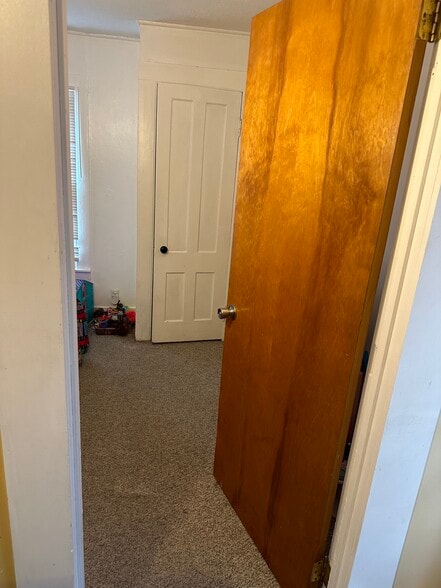 Building Photo - 58 Tolland St