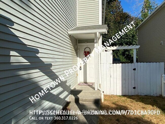 Building Photo - 4206 Wonderwood Ln SE