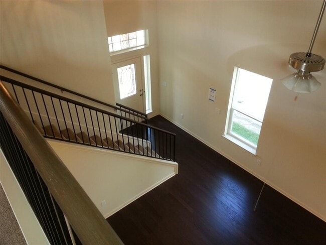 Building Photo - 2504 McDonald Way