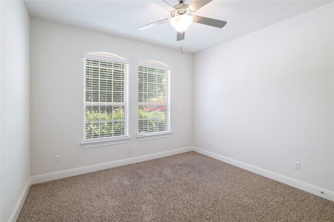 Building Photo - 2421 Blended Tree Ranch