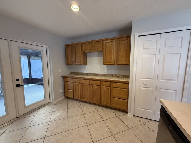 Building Photo - 1084 Amanda Kay Cir