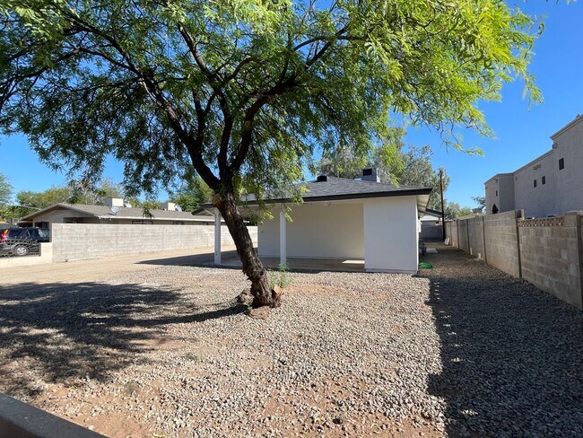 Building Photo - Charming 1 bed 1 bath in great location!