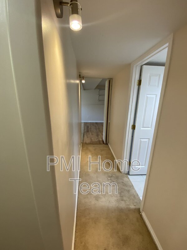 Building Photo - 1183 N 200 E