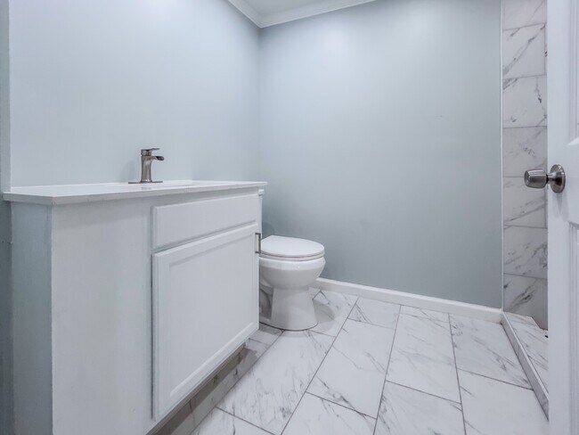 Building Photo - 415 Ave C