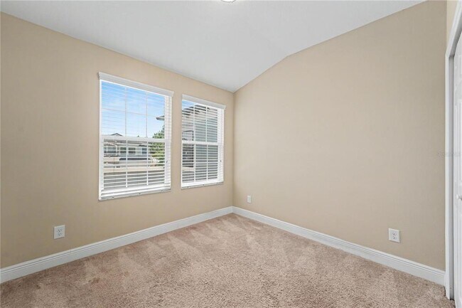 Building Photo - 30340 Southwell Ln