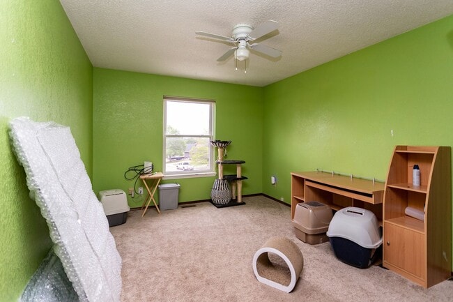 Building Photo - Beautiful Briargate Home on a Spacious Cor...