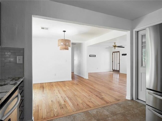 Building Photo - 817 NW 48th St