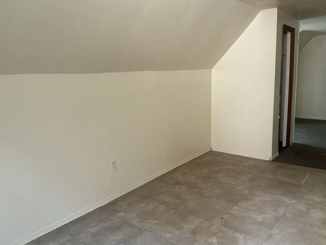 Building Photo - 2078 S 17th St