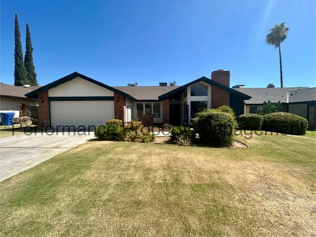Primary Photo - Stunning 3 Bed/2 Bath Split Wing Home w/ R...