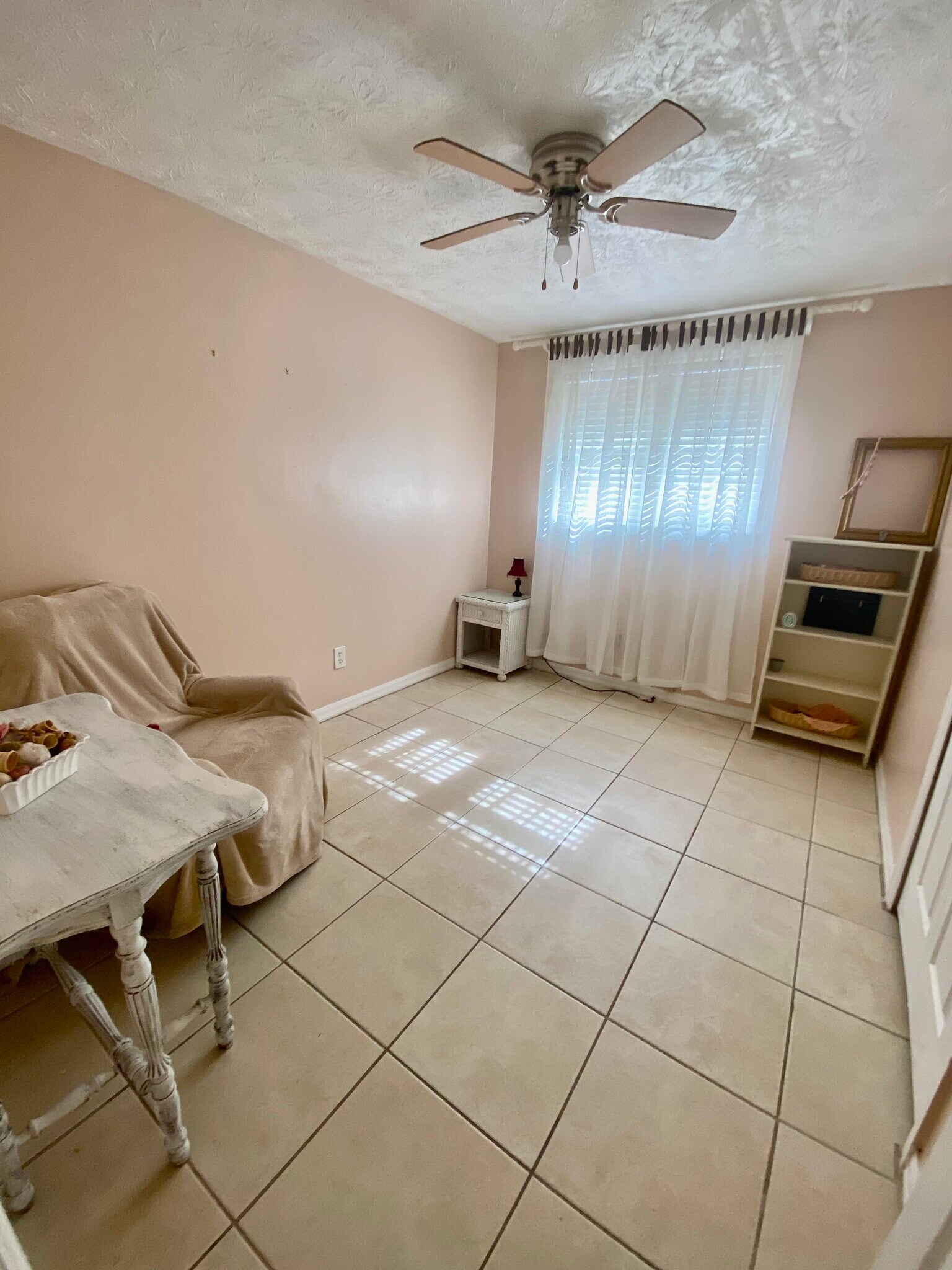 Bedroom 2 - bed may be available - 110 B St