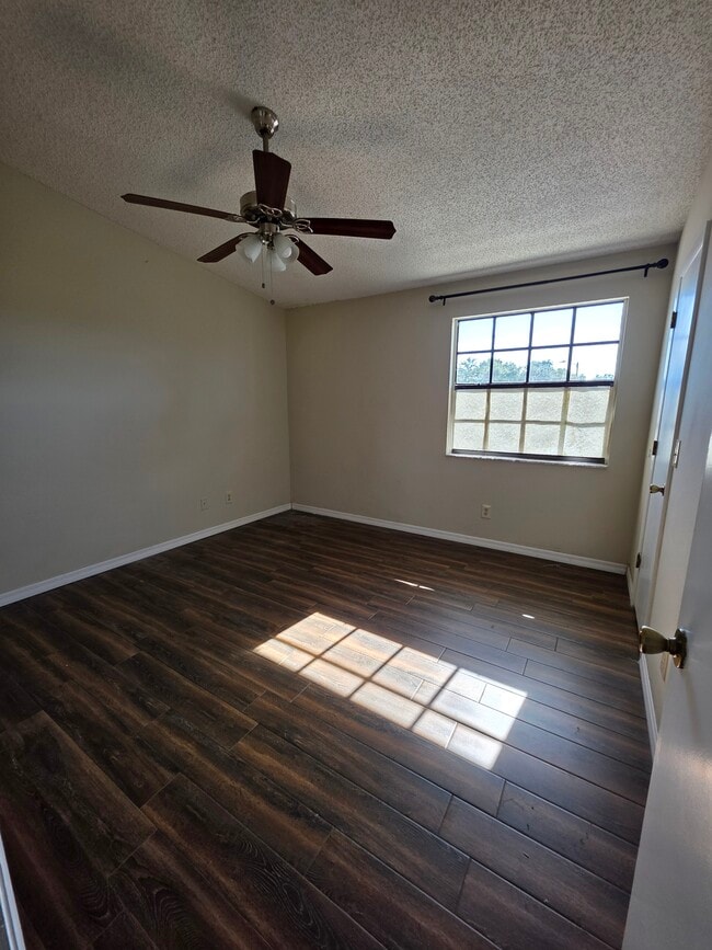 Building Photo - 12508 Castle Hill Dr