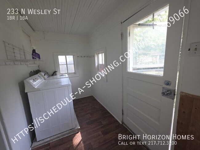Building Photo - 233 N Wesley St