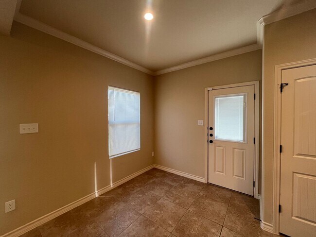 Building Photo - 6418 Luglio Ln