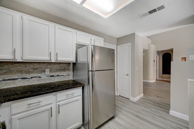 Building Photo - One-of-A-Kind 2 Story, 3 Bedroom with 3 Full Baths Home in the Heart of Summerlin!