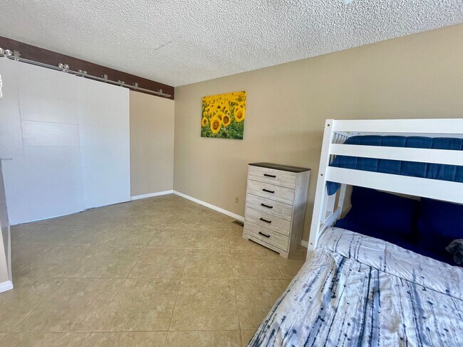 Building Photo - Furnished Beach front House in OB One Month Minimum Rental