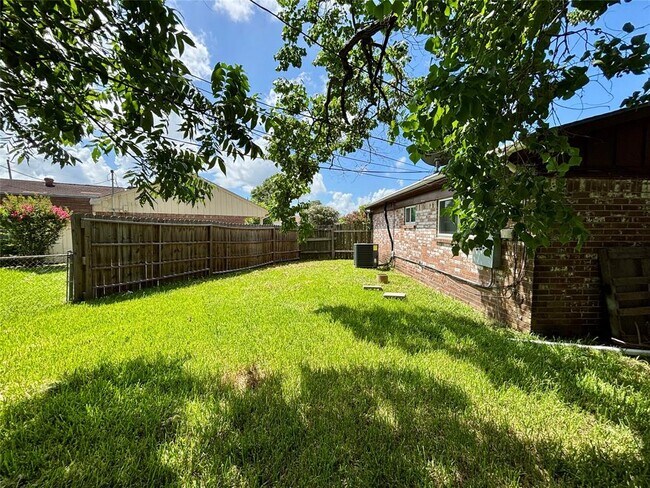 Building Photo - 11802 Sorsby Way