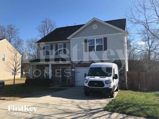 Building Photo - 104 Greenway View Ct