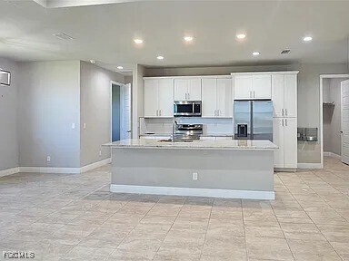 Building Photo - 578 David Cir