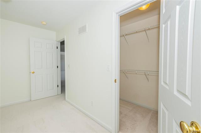 Building Photo - 2336 Dartmouth Bend Dr