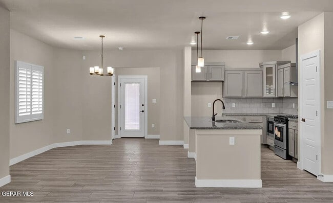 Building Photo - 740 Paseo Dulce Ave