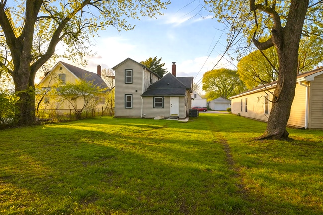 Building Photo - 1343 Edgemont Ave