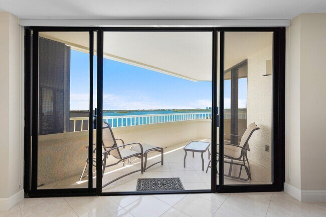 Building Photo - 5080 N Ocean Dr