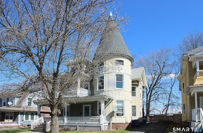 Building Photo - 75 Wilcox Ave