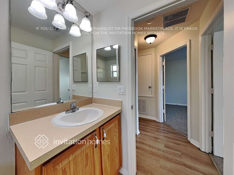 Building Photo - 10454 Paradise Bay Ct