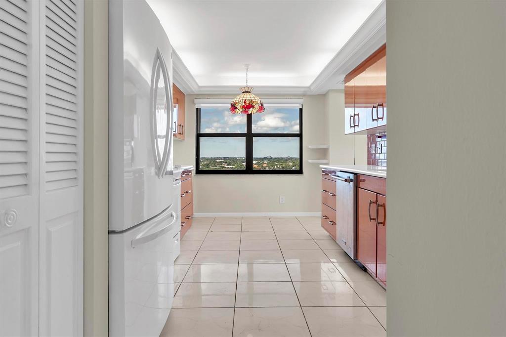 Building Photo - 5000 N Ocean Blvd