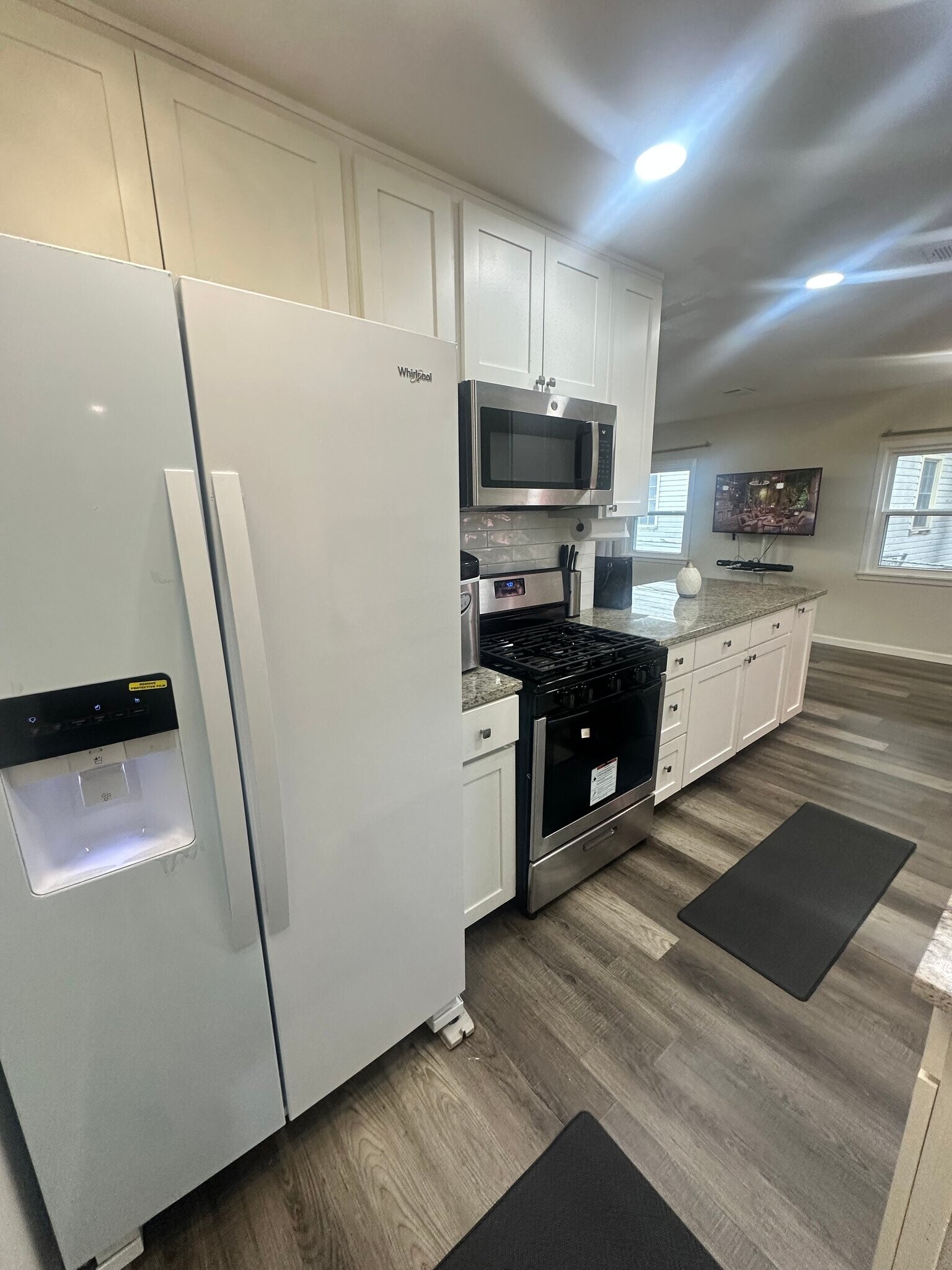 Building Photo - 3444 Kellogg Ave