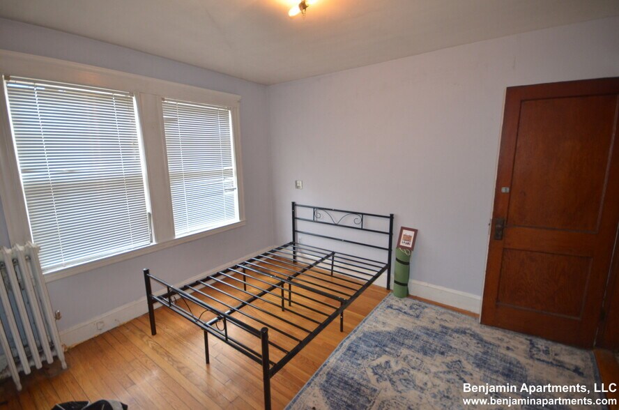 Building Photo - 81 Beechcroft St