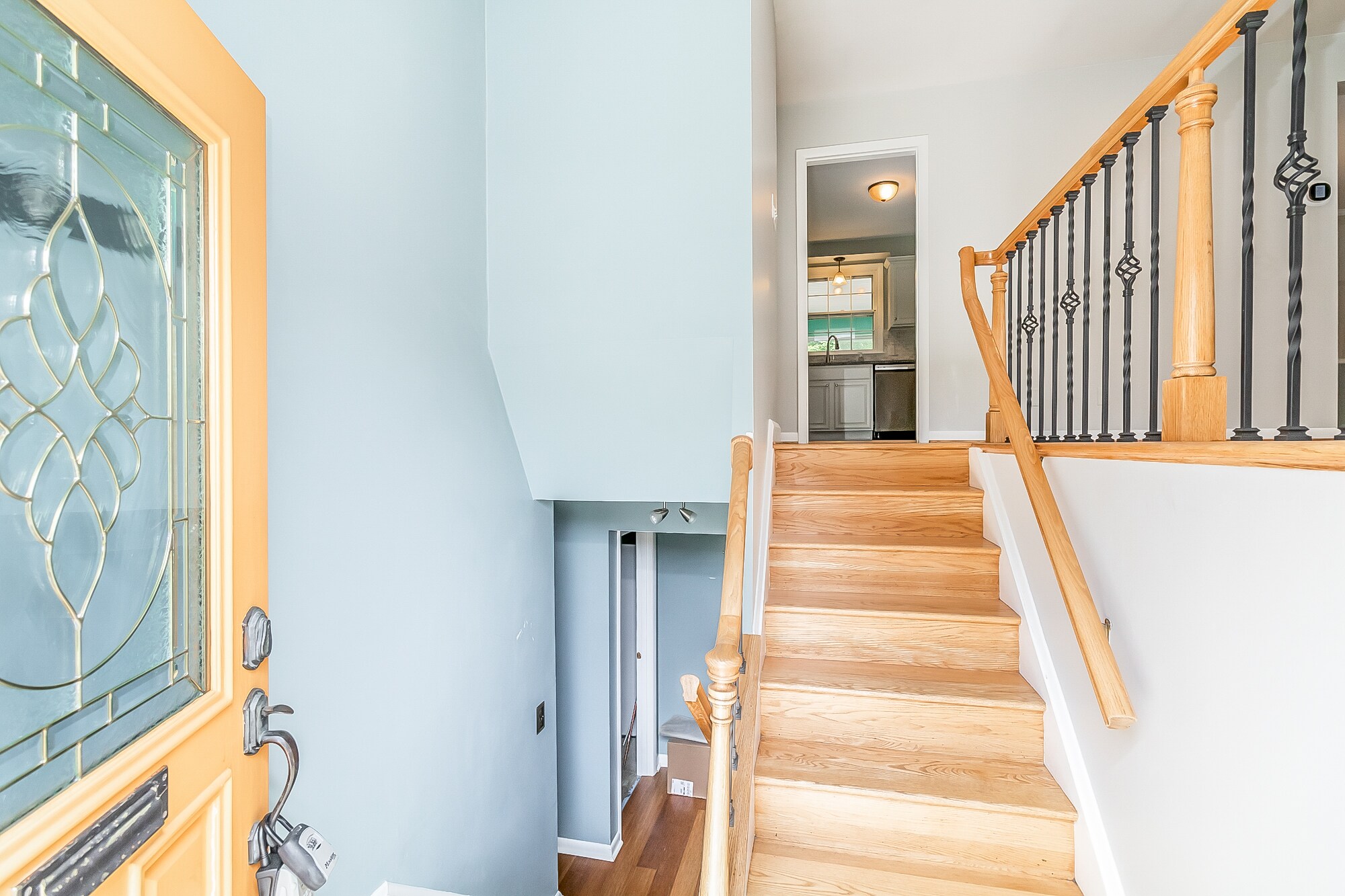 Welcome home! - 8727 Valleyfield Rd