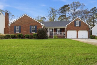Building Photo - 5 Bedroom Home in Western Branch