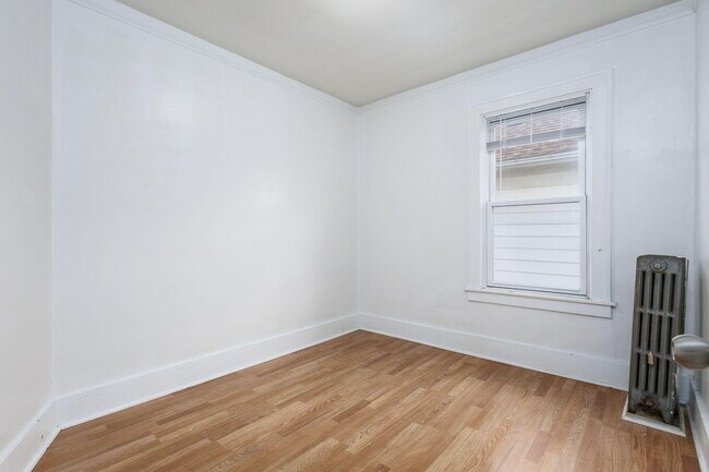 Building Photo - 4224 Lois St