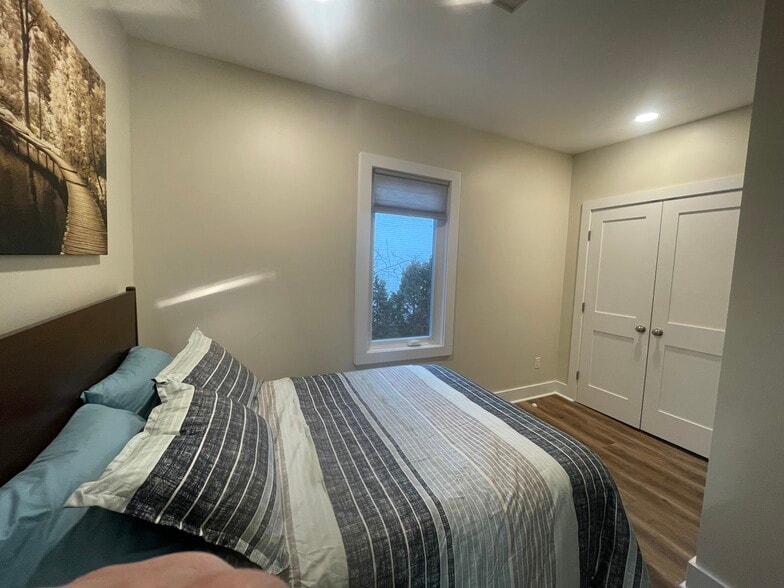 BR Full size - 151 E Allen St