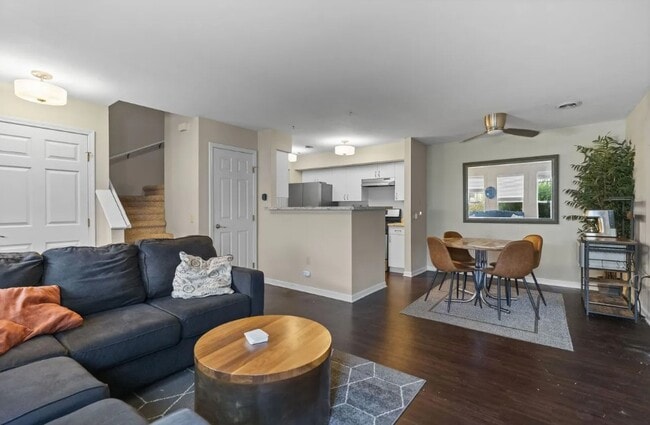 Building Photo - 2836 Holborn Cir